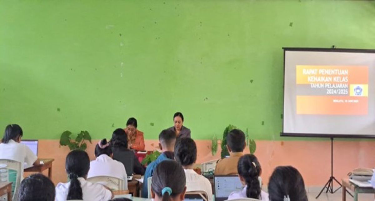 Kriteria Jelas, Keputusan Tepat SMA Negeri Benlutu menggelar Rapat Penentuan Kenaikan Kelas Tahun Pelajaran 2024/2025