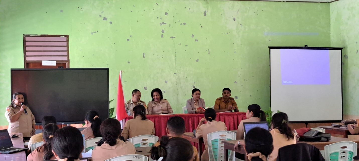 “PENGUATAN KOMPETENSI PENDIDIK MELALUI KEGIATAN HARI GURU BELAJAR”