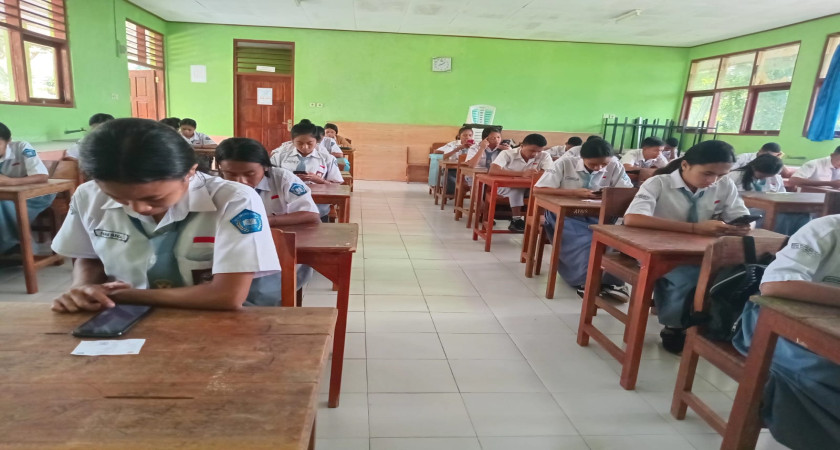 137 Peserta Didik Kelas XII SMA Negeri Benlutu Siap Sukseskan pelaksanaan Sumatif Akhir Semester (SAS)   berbasis Aplikasi CBT